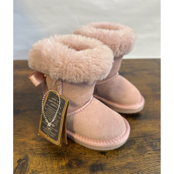 Lamo Other - Lamo Youth Rose Pink Suede Faux Fur Bow Winter Boots Splash Secure Size 6C NEW